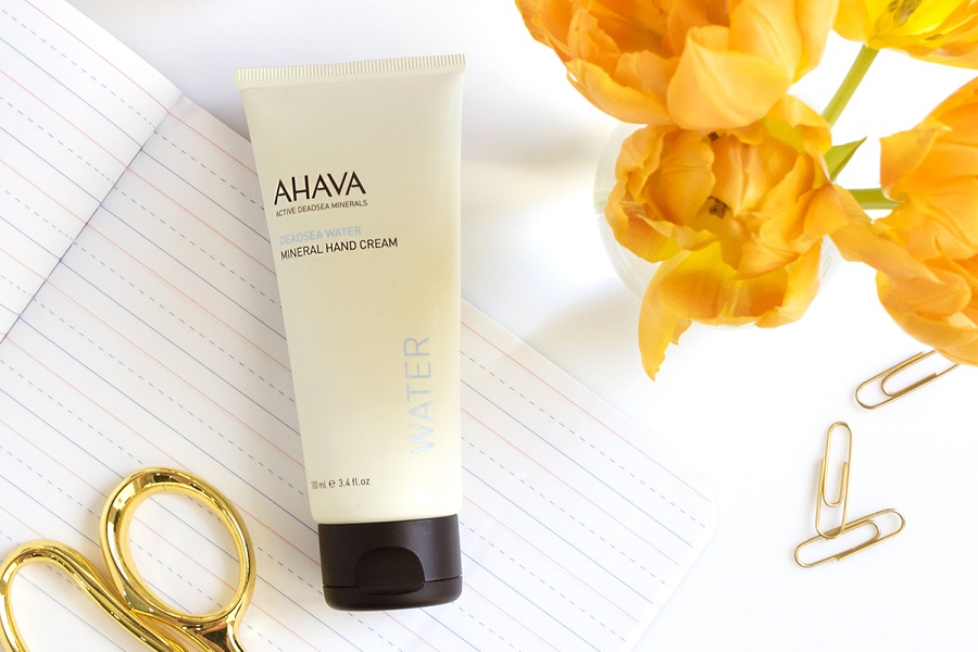 Mineral Hand Cream 100ml LS2 900 600
